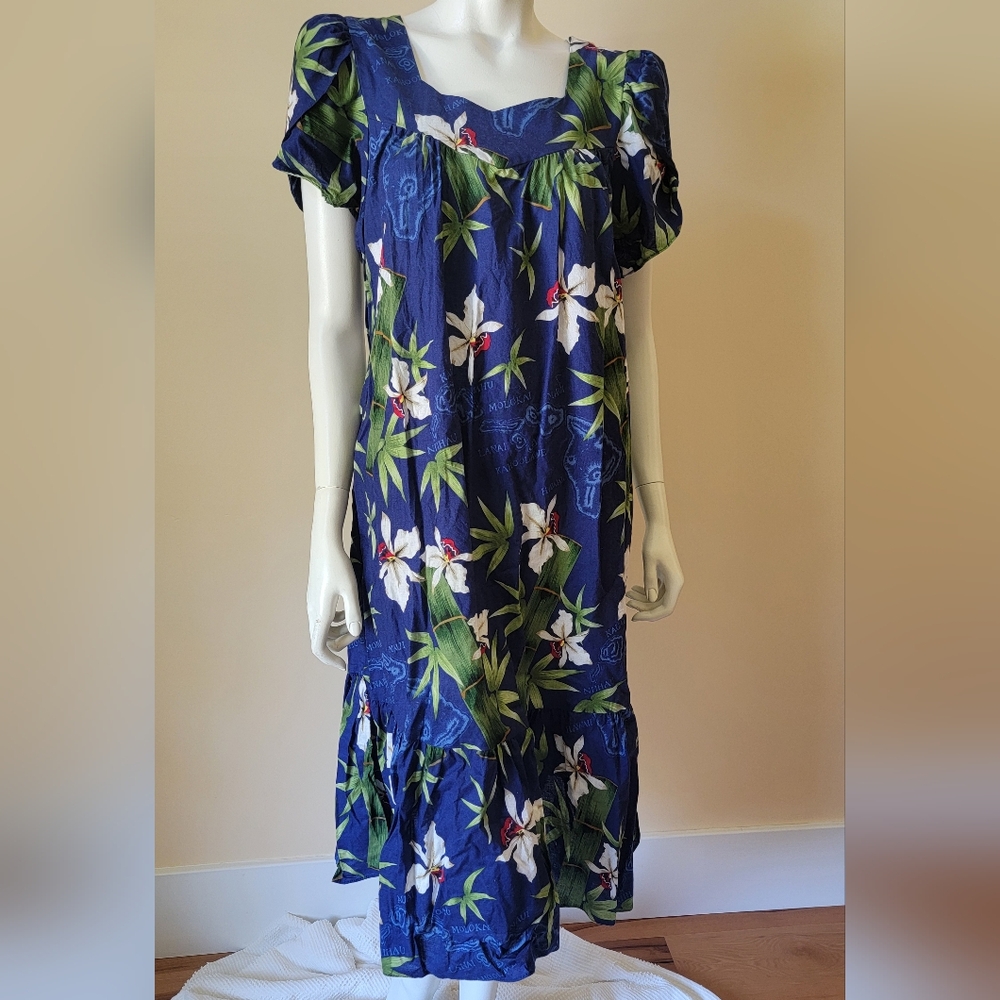 KY's International Hawaiian Muumuu